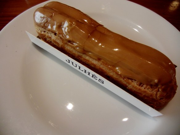 Charlotte's l'eclair au cafe de Juhles