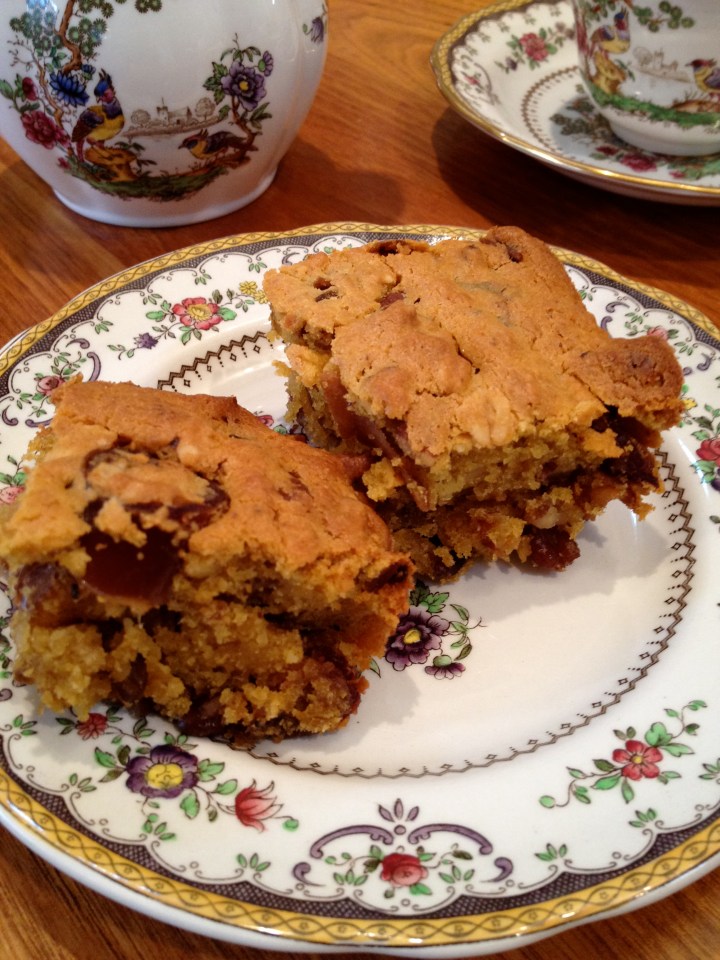 Pumpkin pecan date bars