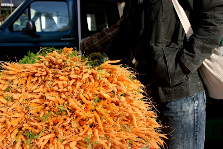 Heap of carrots at 8am, a few lonesome orphans by 10.