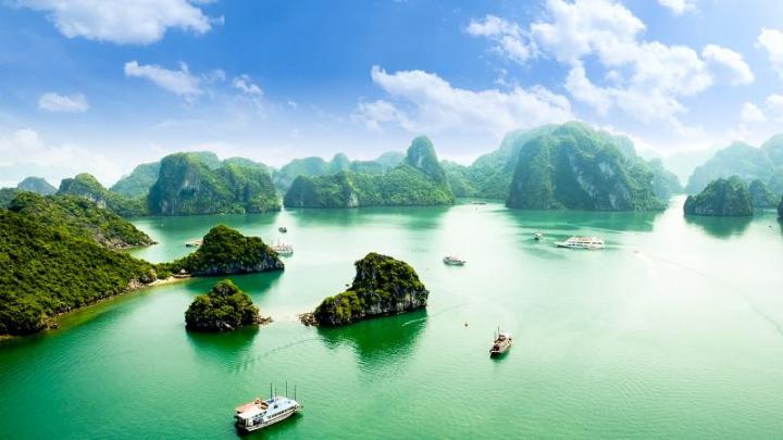 Ha Long Bay. (Ph: Vietnam Guide)