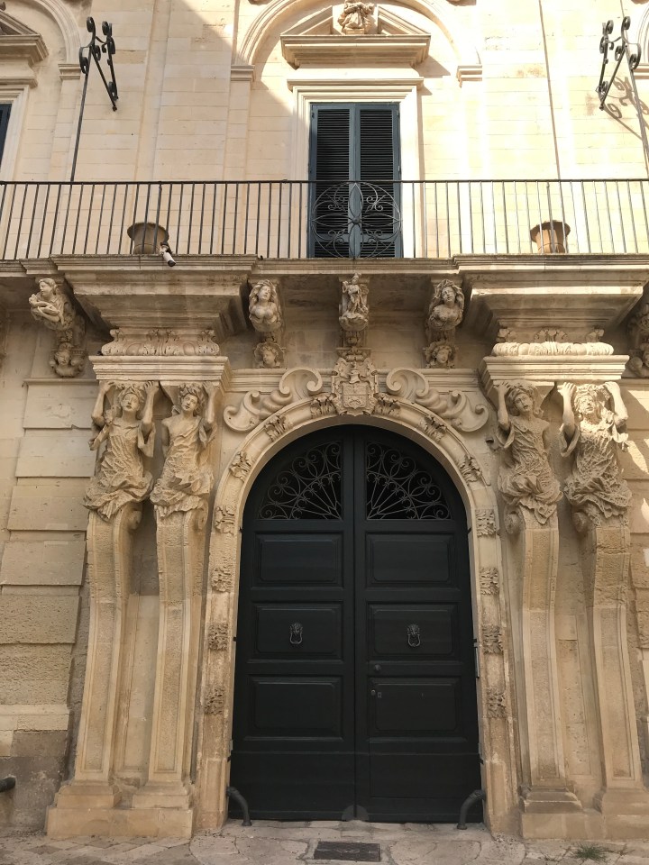 Incredible Leccese stone carvings are everywhere you look